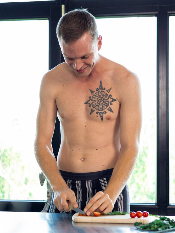 Yan K - Aztec star tattoo